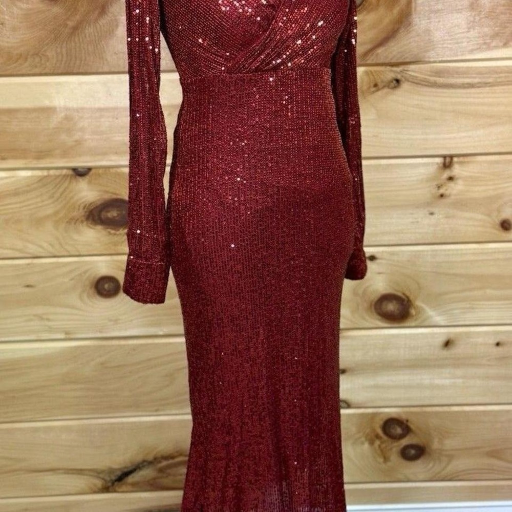 Women's Red Formal Gown size small NWT